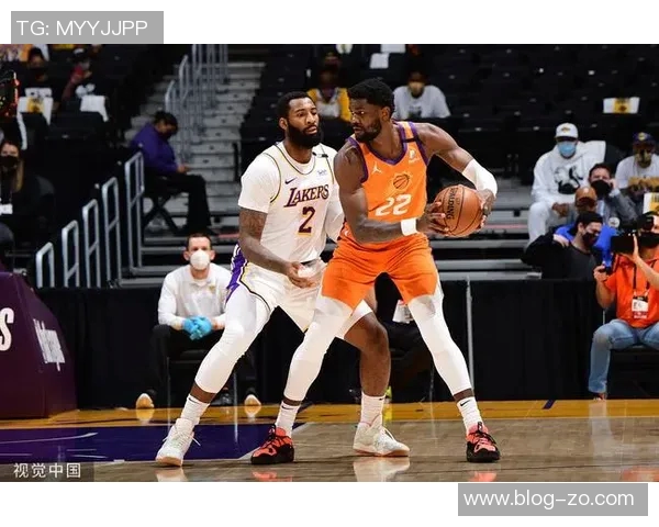 布克首节手感不佳仅得5分投篮命中率低迷影响比赛表现